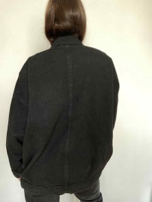 Черная джинсовка оверсайз с воротником фото